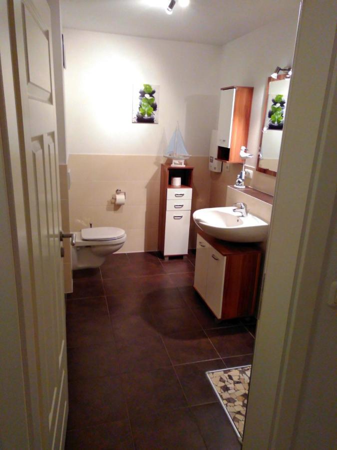 Quartier4U - 4 Sterne - Inklusive Eigene Bikebox Mit Strom - Waeschepaket - Power Wlan - Parkplatz # Bestpreisgarantie # Ostseeheilbad Zingst